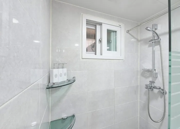 Hena Apartment *